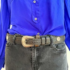 Gorgeous Justin Vintage Black and Silver Leather Belt